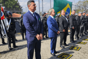 Vereador Sergio Santana recebe prestigiosa medalha da Polícia Militar do Estado de São Paulo